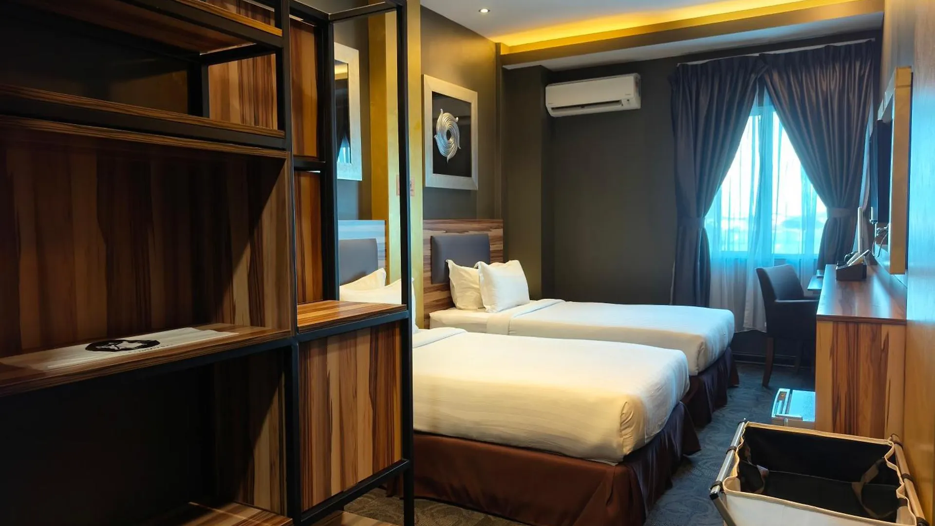 Malacca Asiatic Hotel 3*,